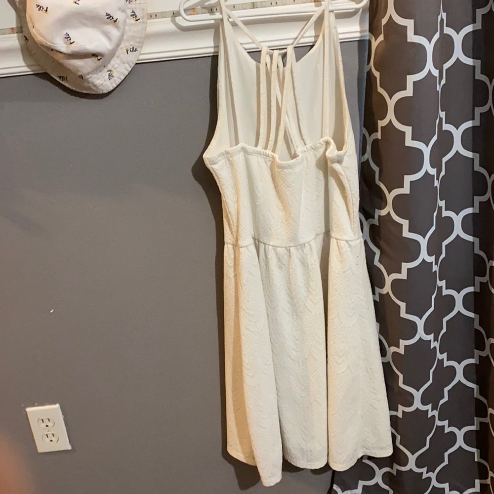 White lace dress